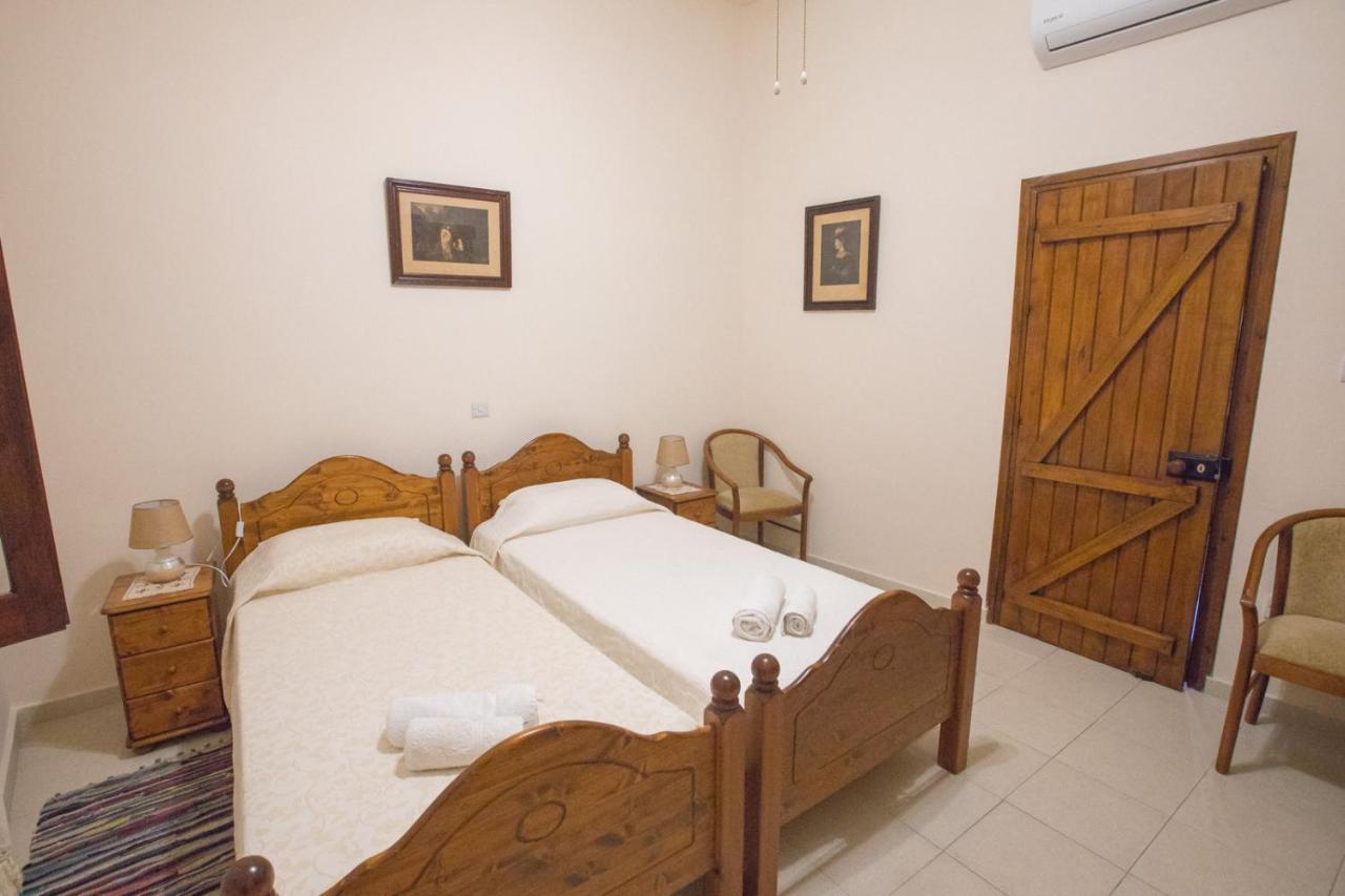Iosiphis Stonebuilt House Vendégház Páno Léfkara Kültér fotó